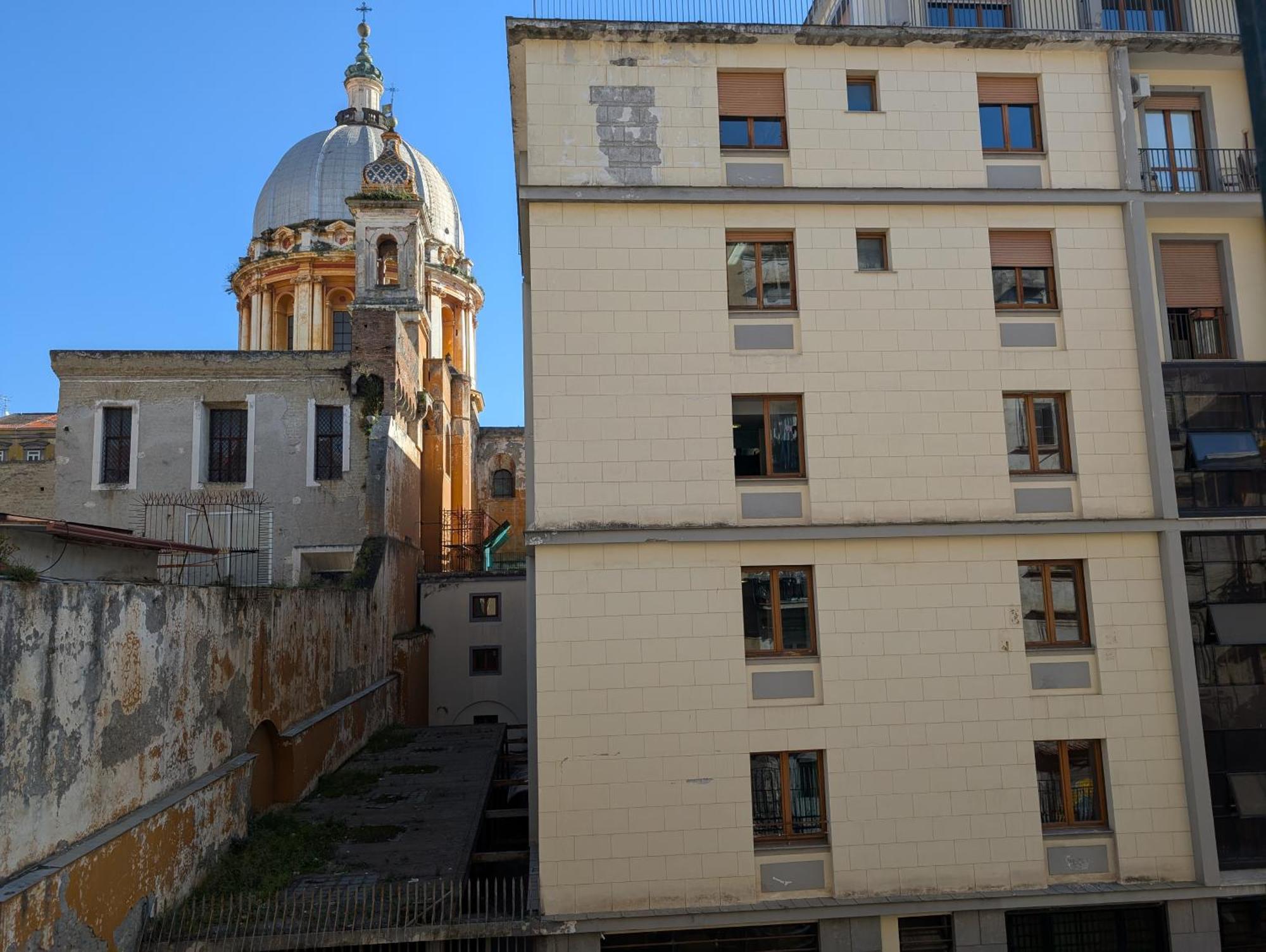 La Dimora Di Dora Leilighet Napoli Eksteriør bilde