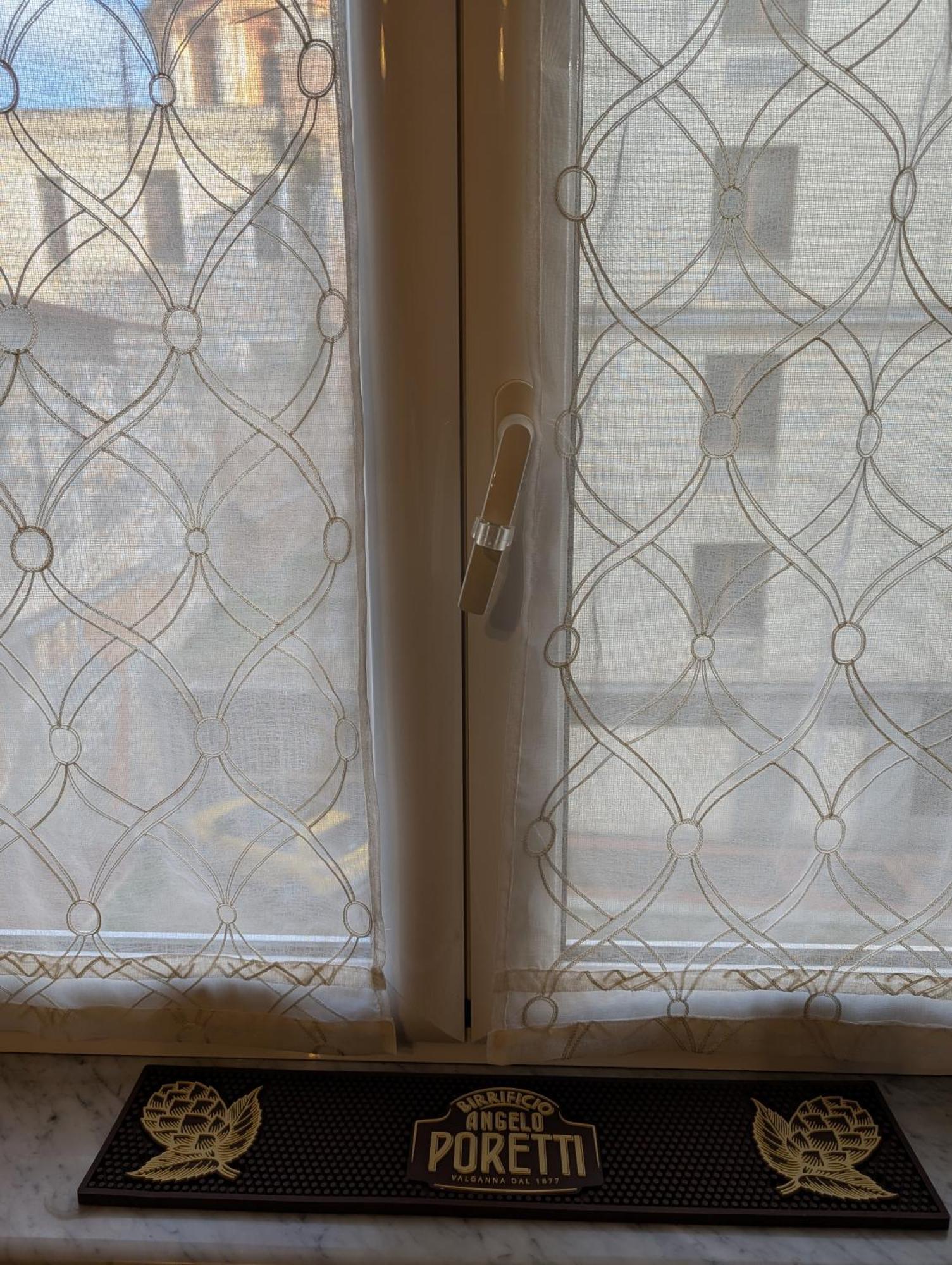 La Dimora Di Dora Leilighet Napoli Eksteriør bilde